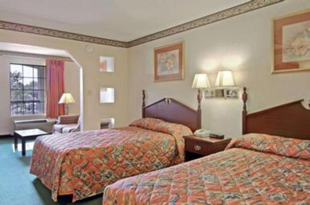 Days Inn & Suites By Wyndham Fort Valley Exteriér fotografie