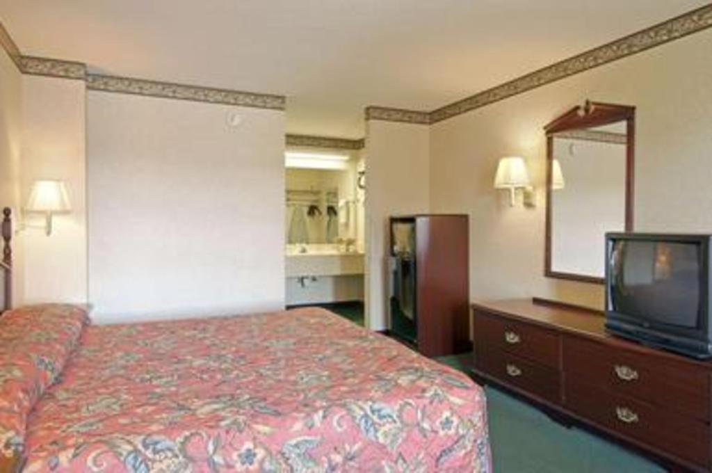 Days Inn & Suites By Wyndham Fort Valley Exteriér fotografie