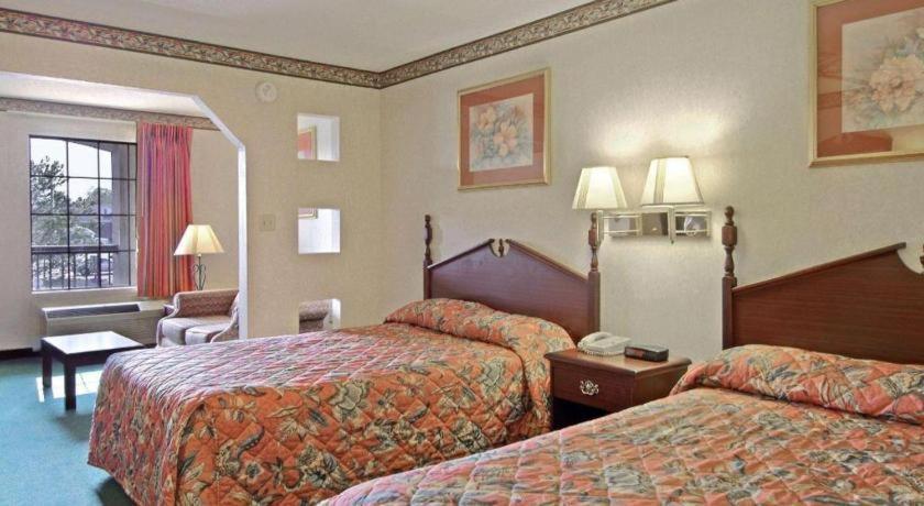 Days Inn & Suites By Wyndham Fort Valley Exteriér fotografie