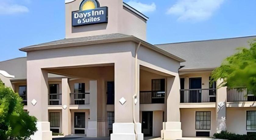 Days Inn & Suites By Wyndham Fort Valley Exteriér fotografie